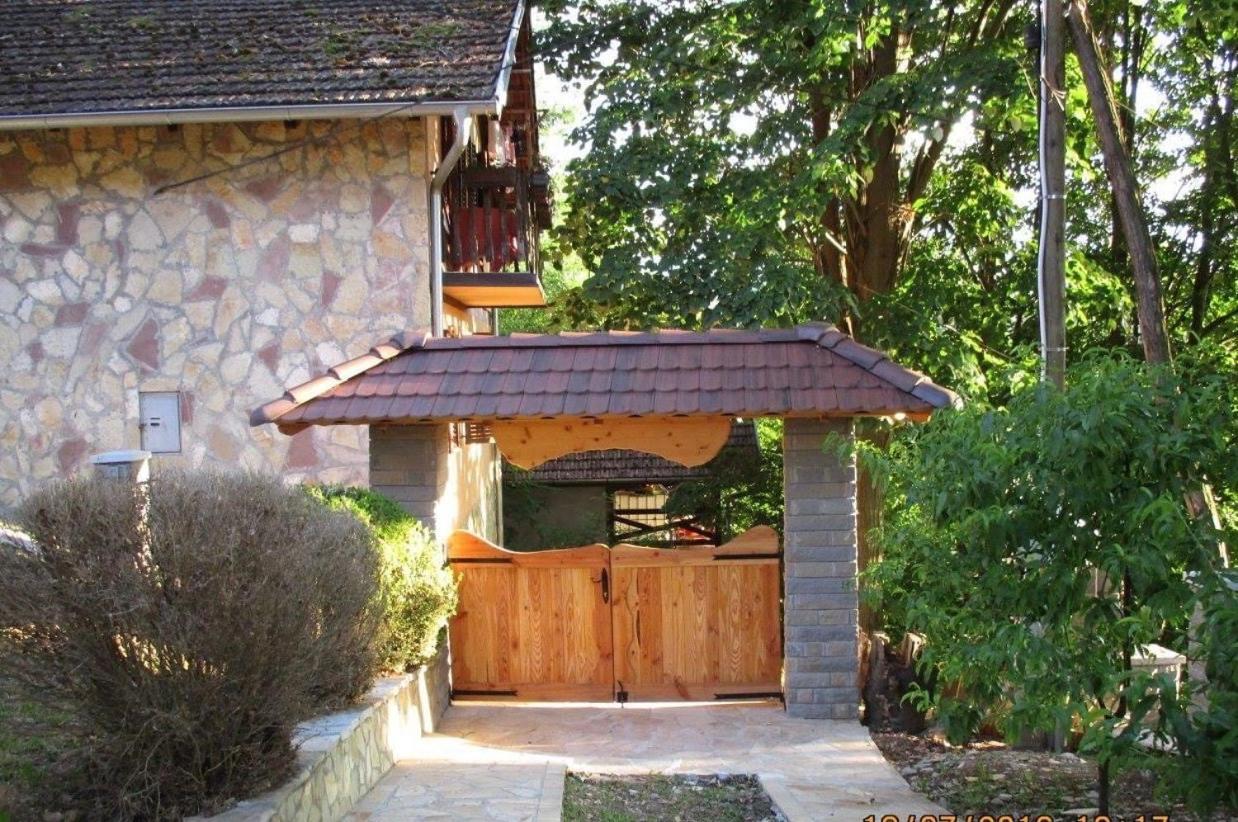 Hotel Konaci Nikola Banja Vrujci à Gornja Toplica Extérieur photo