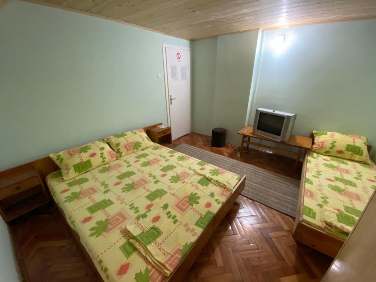 Hotel Konaci Nikola Banja Vrujci à Gornja Toplica Extérieur photo