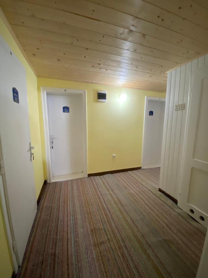 Hotel Konaci Nikola Banja Vrujci à Gornja Toplica Extérieur photo